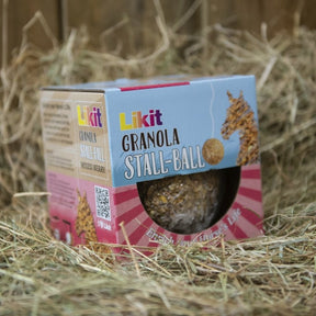 HENRY equestrian - Likit - Γλειφιτζούρι Stall Ball - Granola Mixed Berry 1,6 kg
