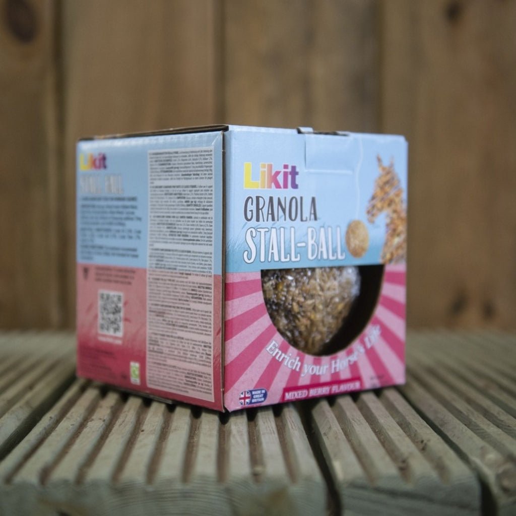 HENRY equestrian - Likit - Γλειφιτζούρι Stall Ball - Granola Mixed Berry 1,6 kg